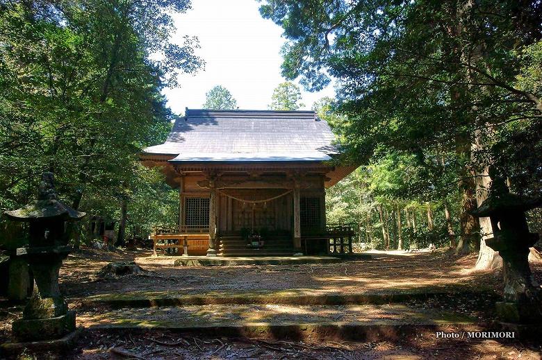 ■ 向山（むこうやま）神社（高千穂町）mukaiyama01.jpg