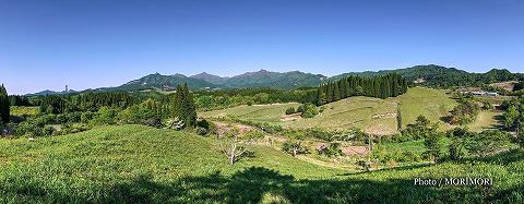 高千穂町 三秀台（五ヶ所高原）から見た祖母山