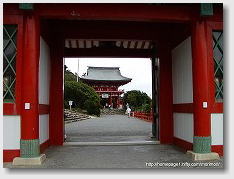 鵜戸神宮-桜門風景-