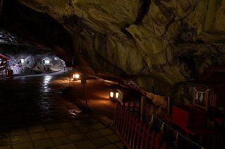 ■ 鵜戸(うど)神宮の写真Part2_鵜戸(うど)神宮の写真Part2_窟内部 09 鵜戸(うど)神宮の写真Part2_鵜戸(うど)神宮の写真Part2_窟内部 09